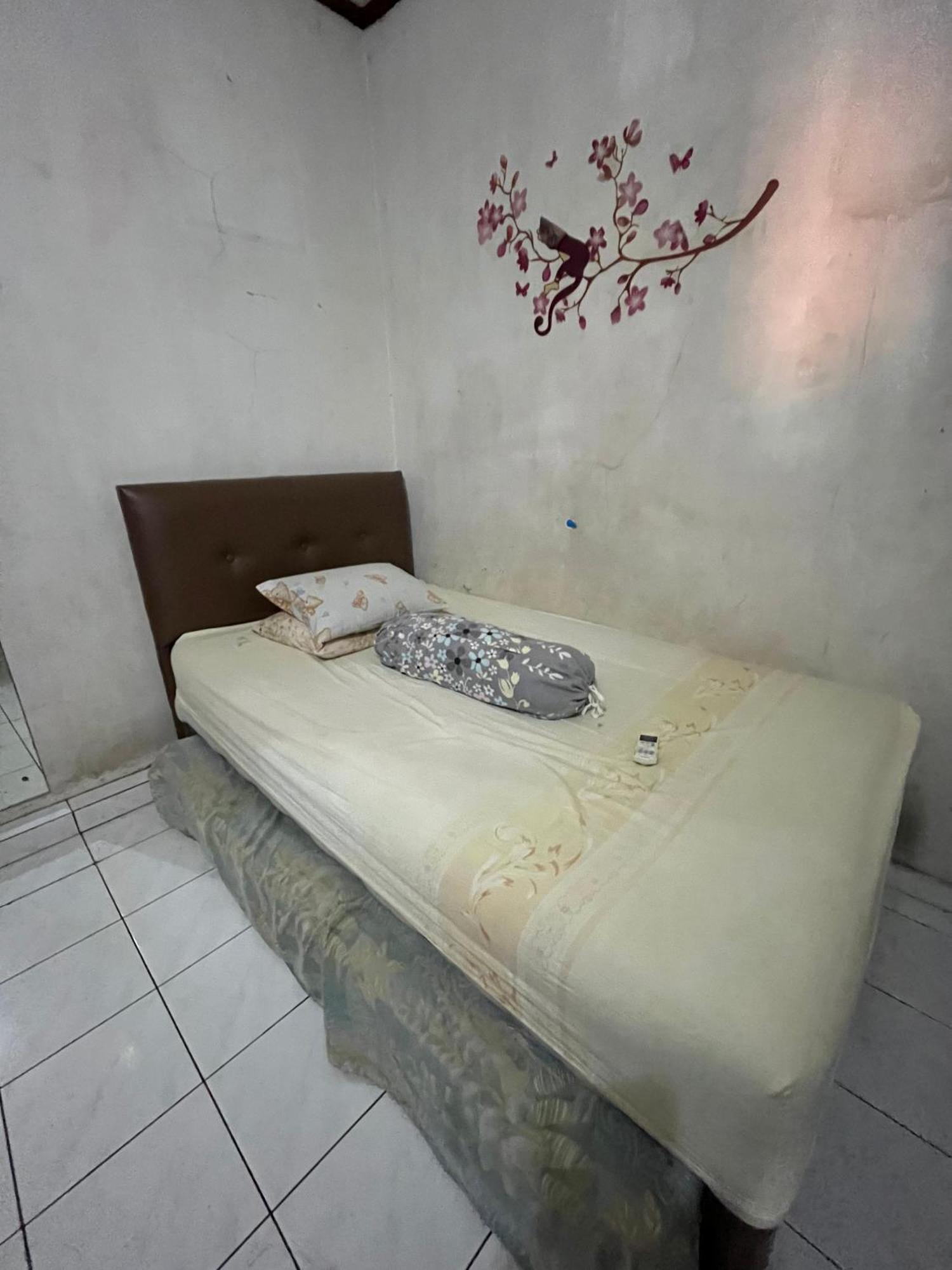 Spot On 94142 Al Fatih Residence Syariah 2 Джакарта Экстерьер фото